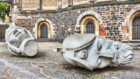 K&ouml;pfe der heiligen Patrone Bonns