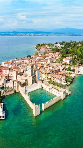 Sirmione la bella