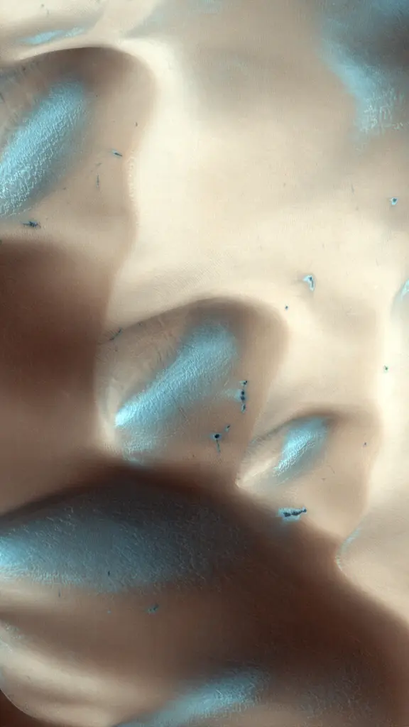 Astronauts, grab your skis!