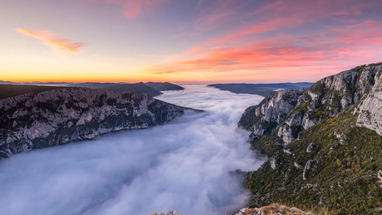 Isn't it just 'gorges'?