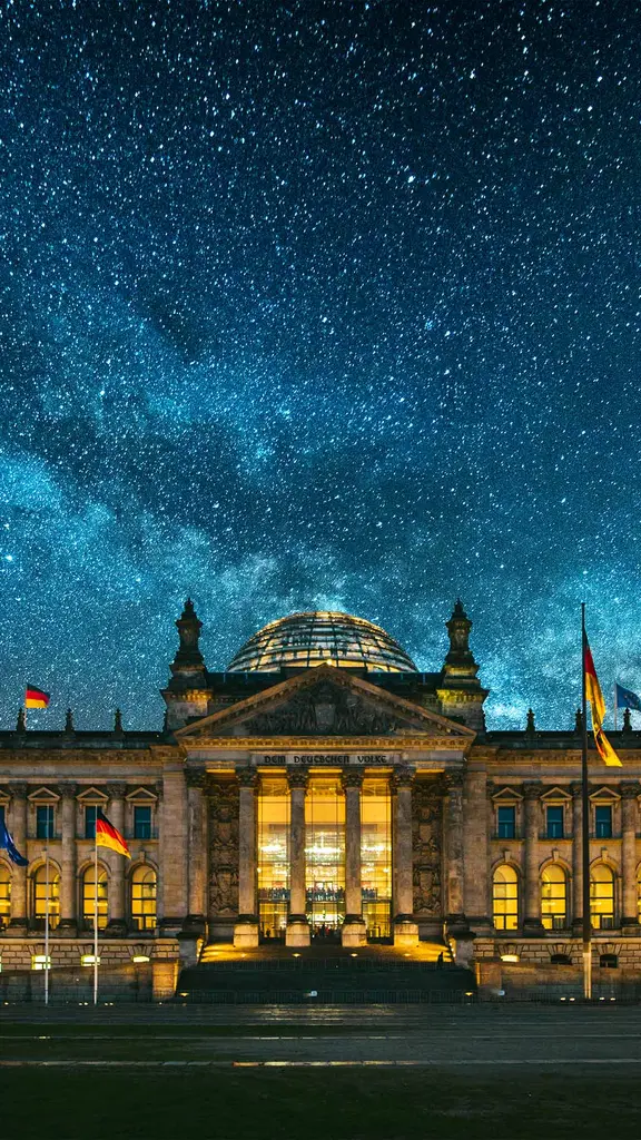 Der Reichstag in all seiner Pracht