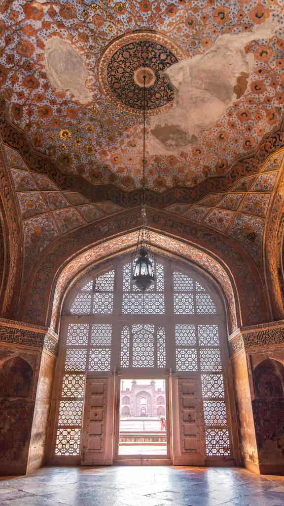 Geometry of glory