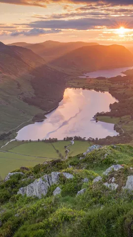 巴特米尔湖上的落日 ，英格兰湖区