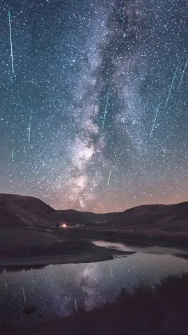 Olhe para cima, chegando&hellip;