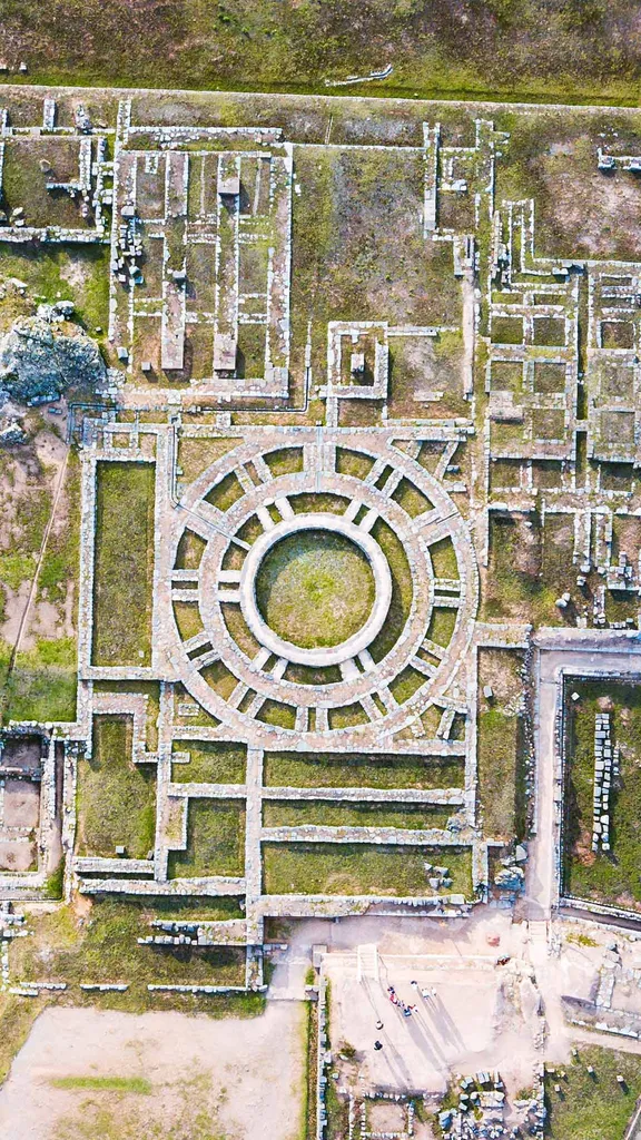 aerial-view-of-the-ruins-of-sacsayhuam-n-cusco-peru-aerial-view-of
