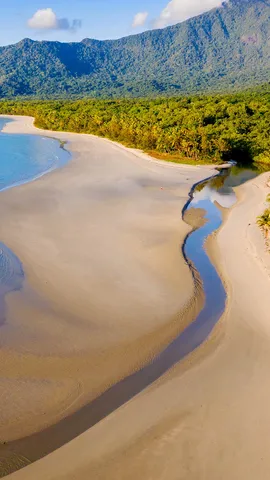 Wenn die K&uuml;ste das Meer k&uuml;sst