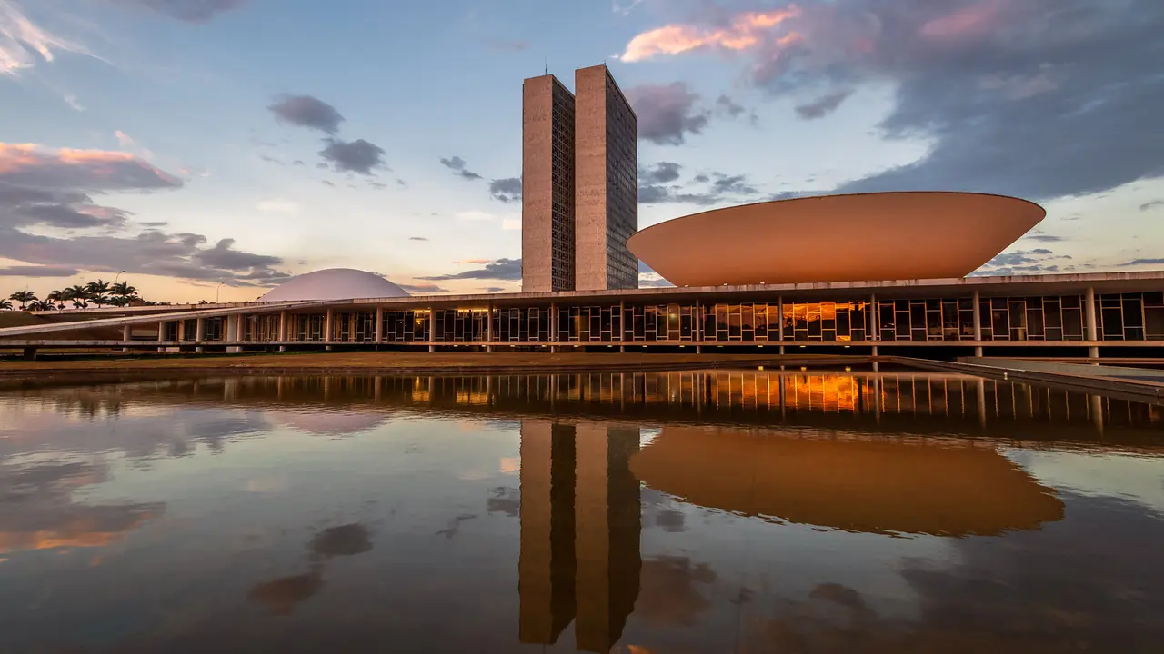 O Brasil dos bastidores